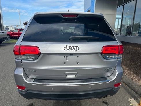 Used 2017 Jeep Grand Cherokee Limited AWD/4WD image 8