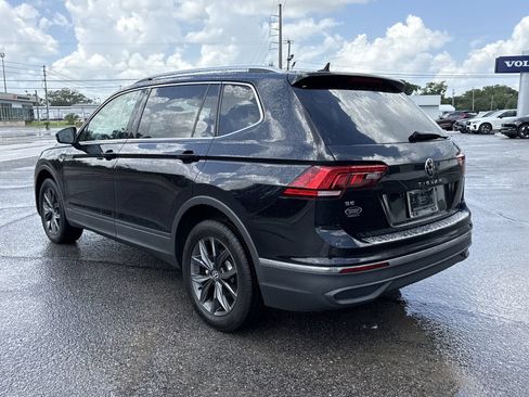 Used 2023 Volkswagen Tiguan SE FWD image 3