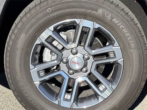 Used 2026 GMC Terrain Elevation image 25