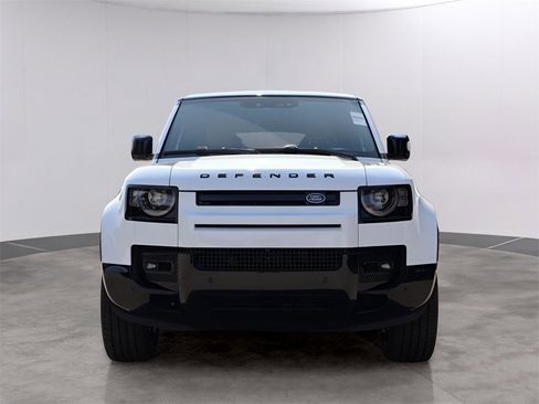 New 2025 Land Rover Defender 130 V8 image 2