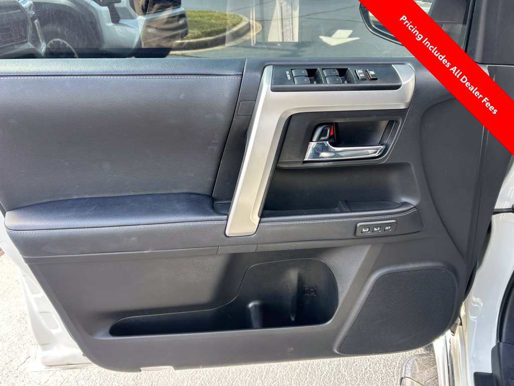 Used 2023 Toyota 4Runner Limited RWD image 4