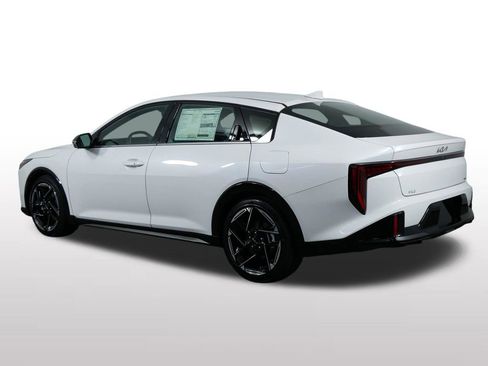 Certified 2025 Kia K4 GT-Line FWD image 9
