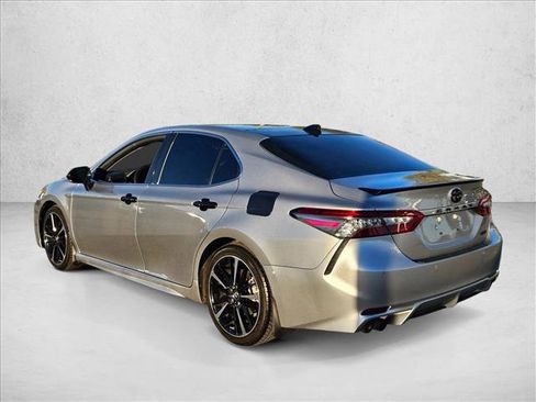 Used 2019 Toyota Camry XSE image 8