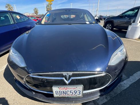 Used 2014 Tesla Model S image 2