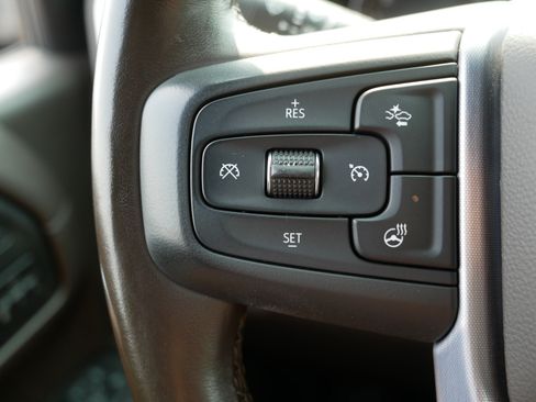 Used 2019 GMC Sierra 1500 SLT w/ SLT Premium Plus Package AWD/4WD image 28
