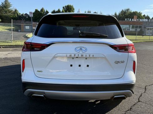 Used 2020 INFINITI QX50 Luxe w/ Cargo Package AWD/4WD image 10