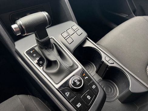 Used 2024 Kia Sportage LX image 24