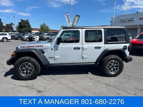 Used 2024 Jeep Wrangler Unlimited Rubicon AWD/4WD image 2