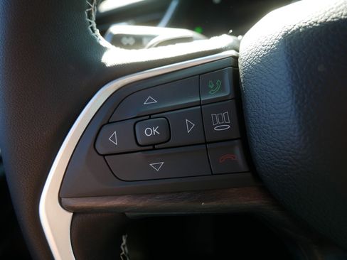 New 2025 Jeep Grand Cherokee Limited image 7