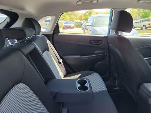 Used 2020 Hyundai Kona SE FWD image 28