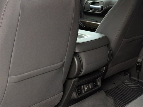 Used 2021 Chevrolet Silverado 1500 LT image 27