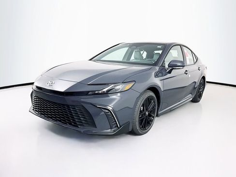 New 2026 Toyota Camry SE image 3