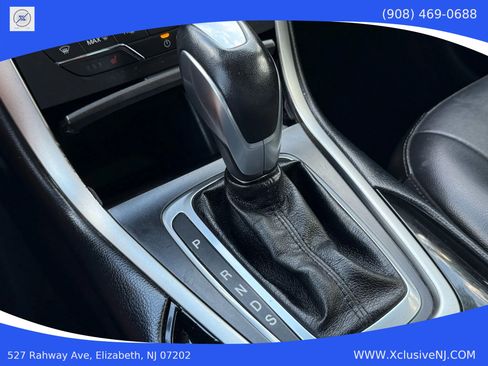 Used 2015 Ford Edge SEL w/ Equipment Group 201A image 18