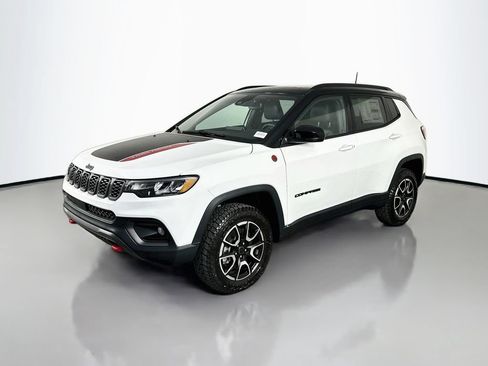New 2026 Jeep Compass Trailhawk w/ Sun, Sound & Navigation Group AWD/4WD image 3