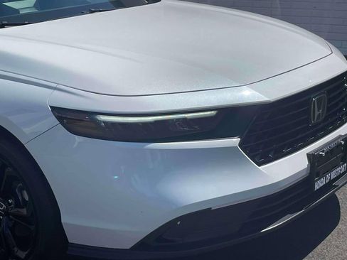 Used 2025 Honda Accord SE image 9