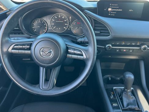Used 2021 MAZDA MAZDA3 s image 11