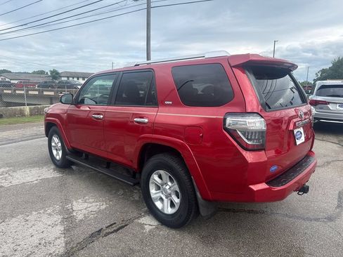 Used 2016 Toyota 4Runner SR5 RWD image 3