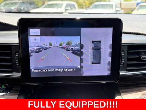 Used 2020 Ford Explorer Limited w/ Class III Trailer Tow Package RWD image 25