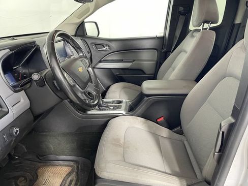 Used 2016 Chevrolet Colorado LT RWD image 2