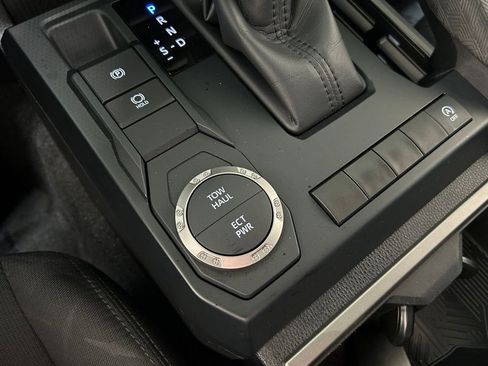Used 2024 Toyota Tacoma SR5 image 21