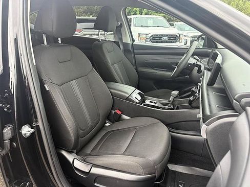 Used 2025 Hyundai Tucson SEL FWD image 32