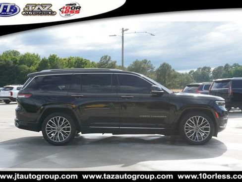 Used 2022 Jeep Grand Cherokee L Summit w/ Advanced Protech Group IV AWD/4WD image 9
