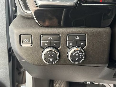 Used 2024 GMC Sierra 1500 Elevation AWD/4WD image 13