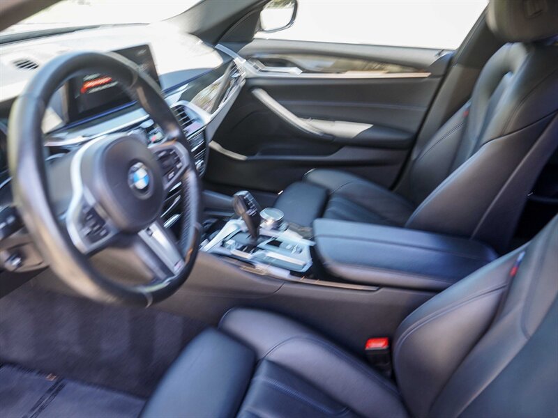 Used 2019 BMW 530e w/ M Sport Package RWD image 26