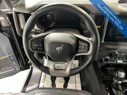Used 2024 Ford Bronco Badlands image 15
