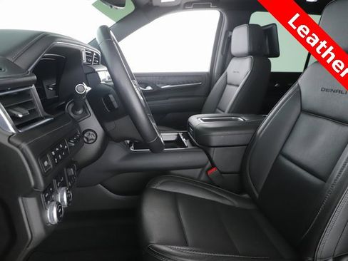 Used 2023 GMC Yukon Denali image 17