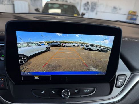 Used 2025 Chevrolet Blazer LT image 17