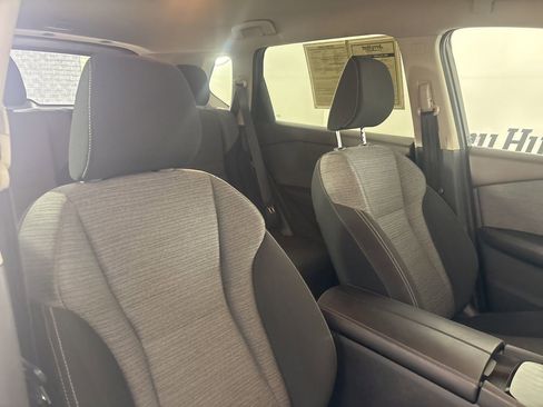 Used 2021 Nissan Rogue S image 26