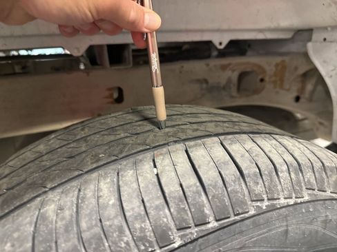 Used 2023 Chevrolet Silverado 1500 Custom AWD/4WD image 6