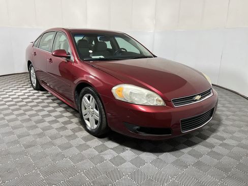 Used 2011 Chevrolet Impala LT w/ Luxury Edition Package FWD image 2