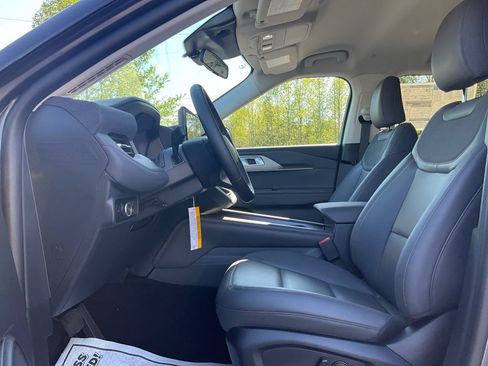 New 2026 Ford Explorer Active w/ Active Comfort Package RWD image 16