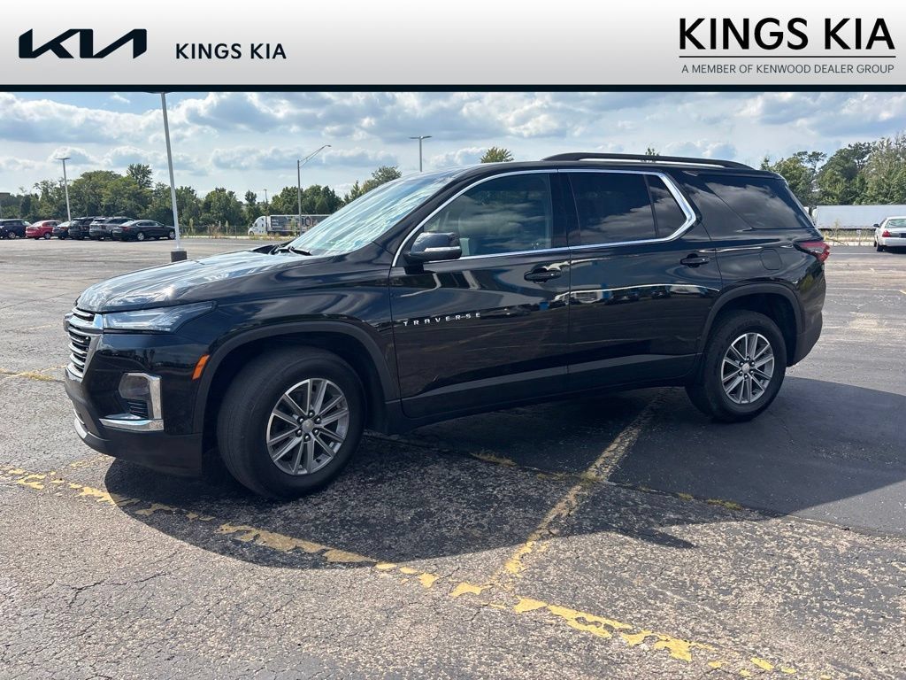 Used 2024 Chevrolet Traverse LT AWD/4WD image 12