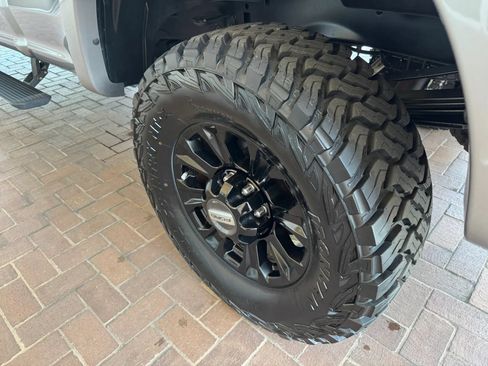 Used 2020 Ford F250 Platinum w/ Tremor Off-Road Package AWD/4WD image 13