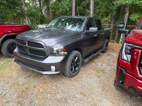 Used 2018 RAM 1500 Express w/ Express Value Package RWD image 2