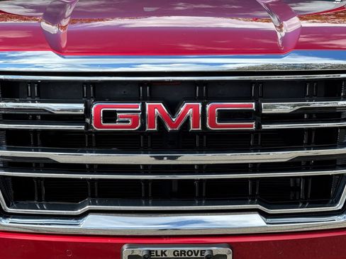 Used 2024 GMC Yukon SLT image 47