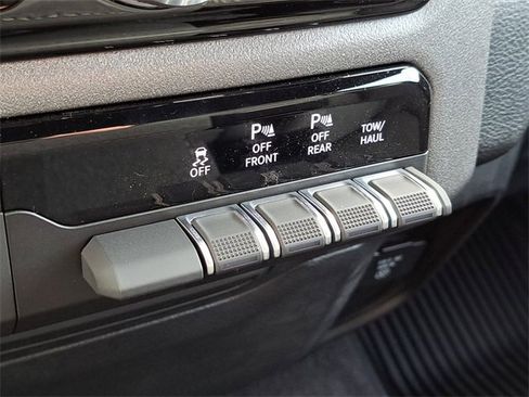 New 2026 RAM 1500 Classic Warlock image 8