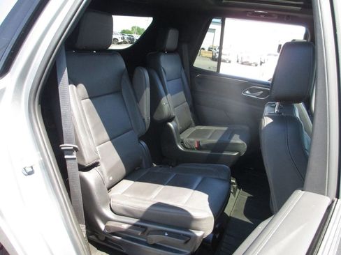 Used 2023 Chevrolet Tahoe Z71 w/ Luxury Package AWD/4WD image 25