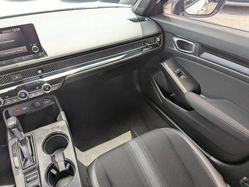 Used 2023 Honda Civic Sport image 16