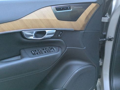 Used 2023 Volvo XC90 B6 Plus w/ Protection Package Premier image 13