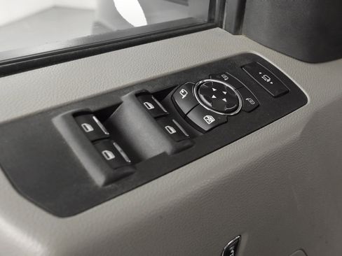 Used 2018 Ford F250 XLT w/ XLT Premium Package image 24