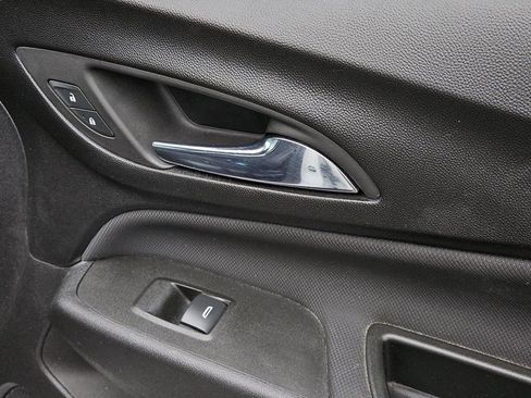 Certified 2022 Chevrolet Equinox RS w/ RS Leather Package image 27