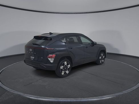 Used 2025 Hyundai Kona SEL AWD/4WD image 17