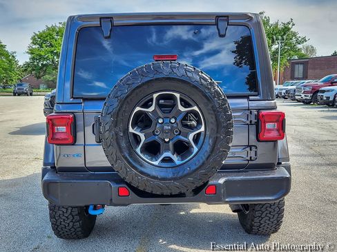 Used 2021 Jeep Wrangler Unlimited Rubicon 4xe w/ Cold Weather Group AWD/4WD image 6