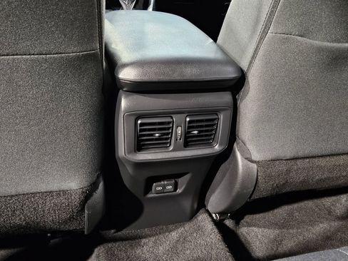 Used 2022 Toyota RAV4 XLE w/ Convenience Package image 38