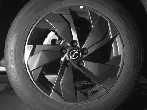 Used 2025 Nissan Rogue SV FWD image 15