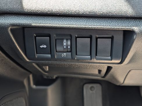 Used 2025 Subaru Legacy Premium AWD/4WD image 26